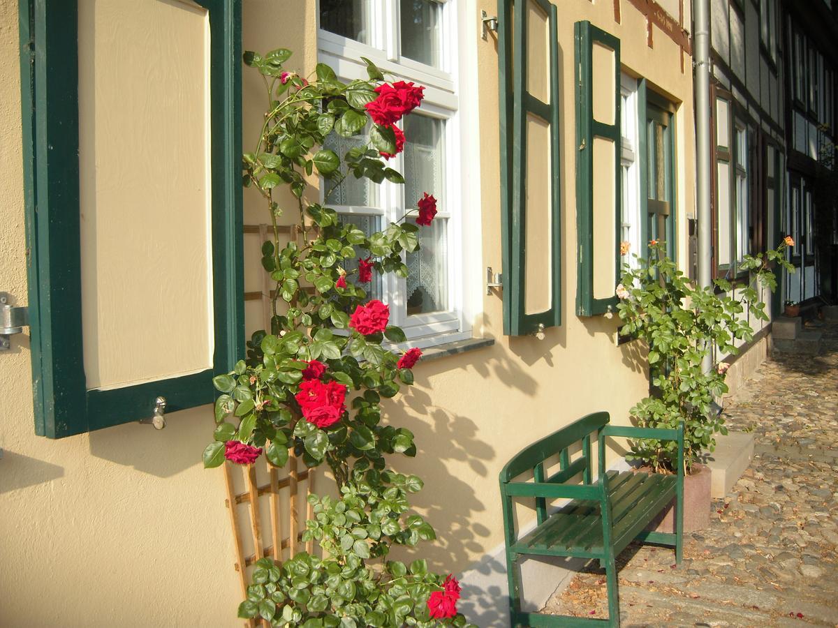 Ferienwohnungen Zur Kaiserstrasse 奎德林堡 外观 照片